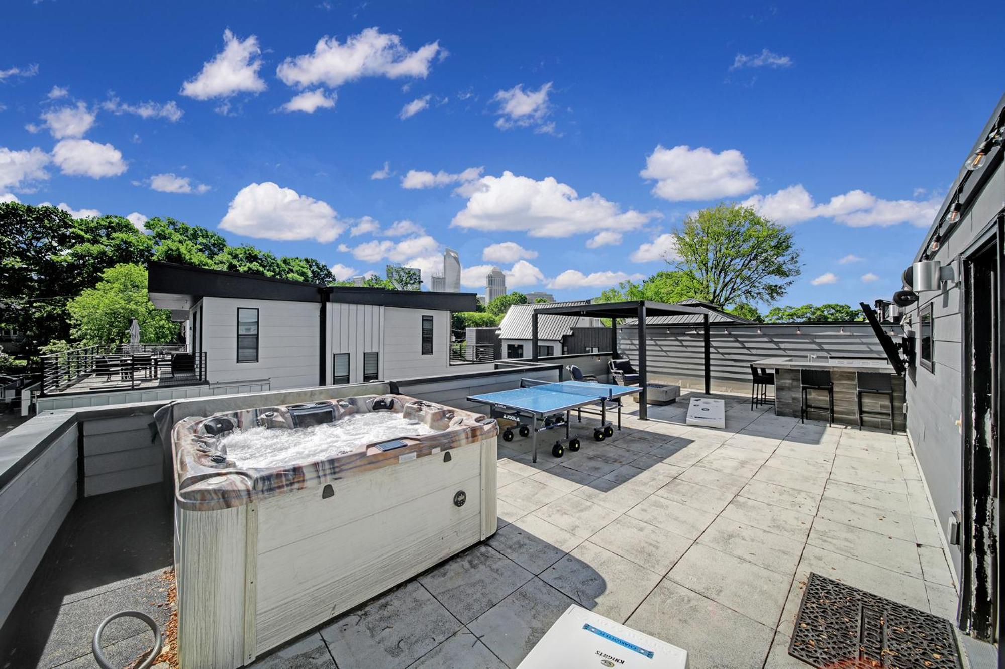 906 Westbrook B City Views Rooftop Hot Tub And Short Walk To Stadium Σάρλοτ Εξωτερικό φωτογραφία